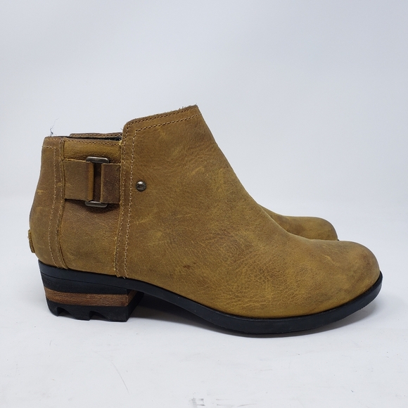 Sorel Shoes - Sorel Lolla Ankle Boot Chestnut brown size 7.5